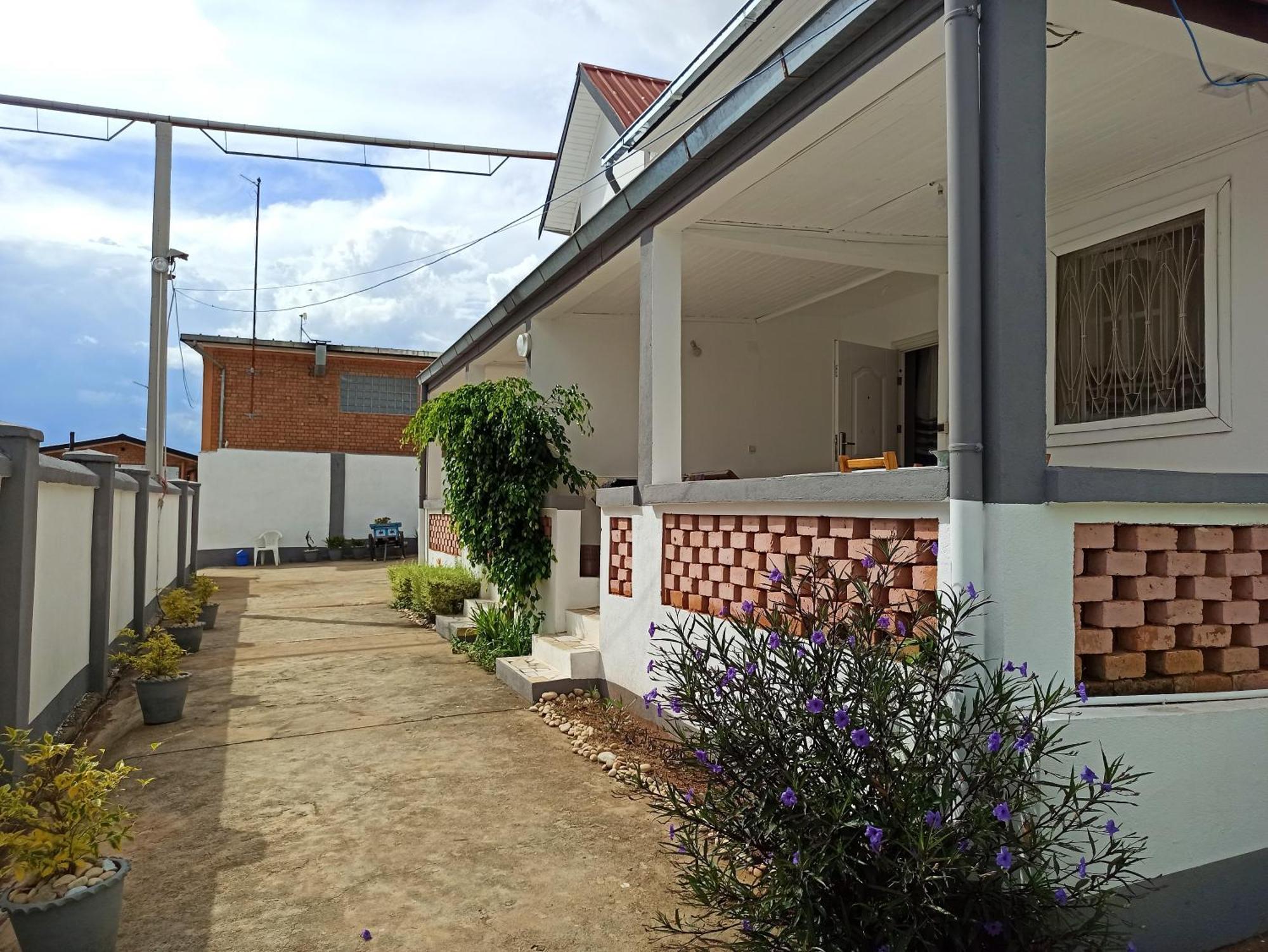 Chez Jeanne Chambre D'Hote Antananarivo Luaran gambar