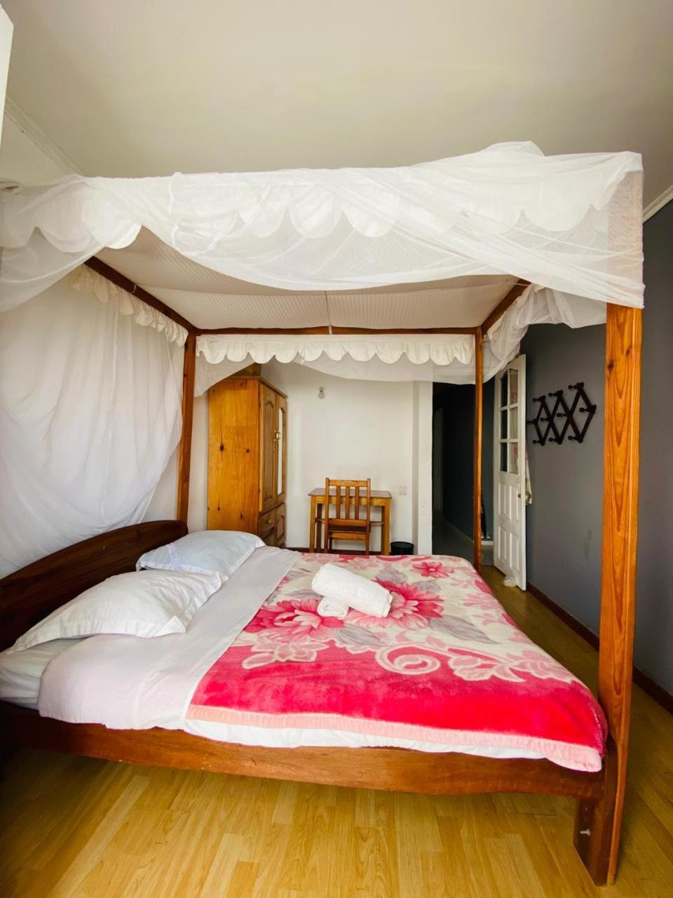 Chez Jeanne Chambre D'Hote Antananarivo Luaran gambar
